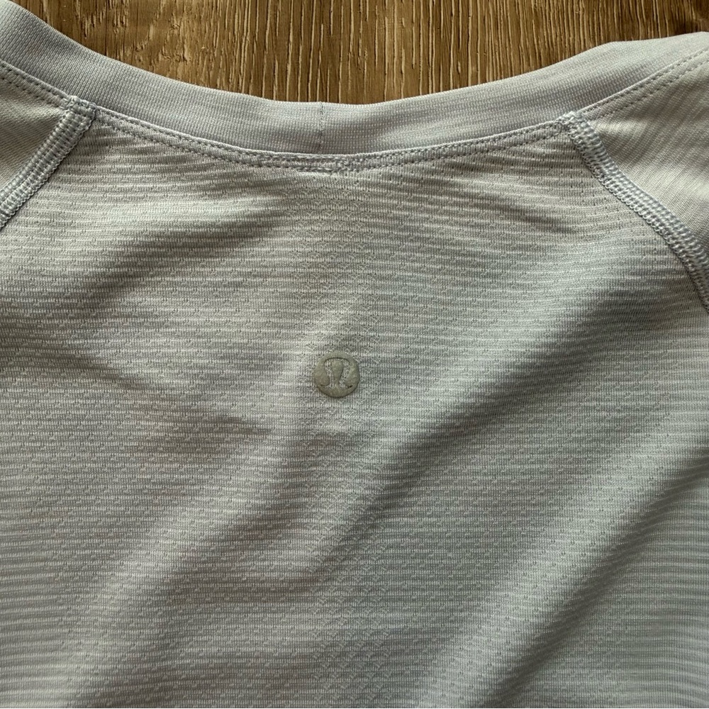 LULULEMON Swiftly Tech Long Sleeve Shirt 2.0 *Race Length - Picture 8 of 9